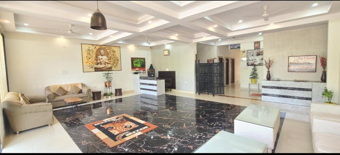 Taj Classic Agra Agra  Ngoại thất bức ảnh